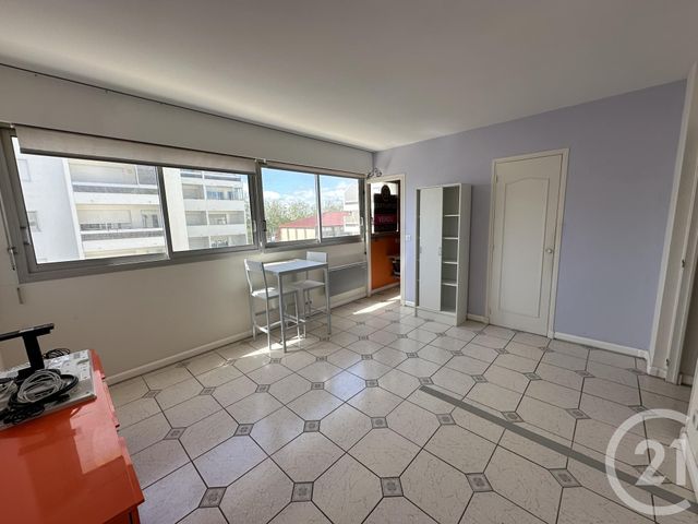 Appartement Studio à vendre - 1 pièce - 23.63 m2 - ROYAN - 17 - POITOU-CHARENTES - Century 21 Grand Large